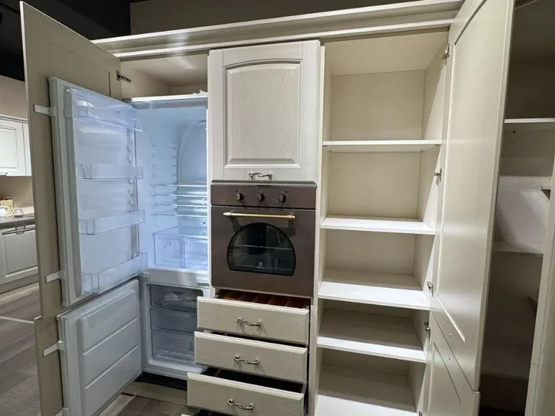 Cucina ad angolo classica grigia Mobilturi Olimpia a soli 15600 Euro