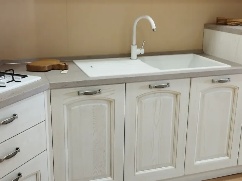 Cucina country ad angolo Emma Arredo3 a prezzo ribassato