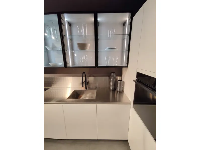 Cucina bianca moderna ad angolo Aran Volare a soli 18856 Euro