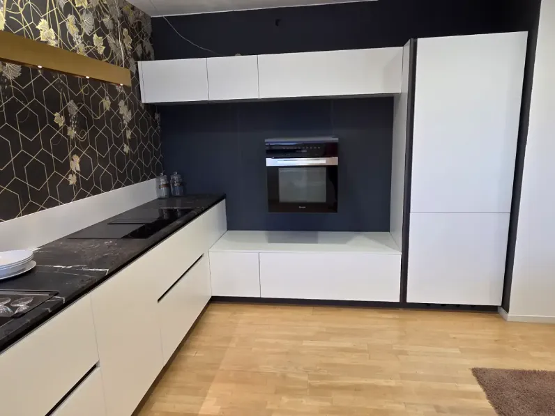 Cucina ad angolo moderna bianca Ar-tre Cucina up design laccata piano quarzite  a soli 10830 Euro