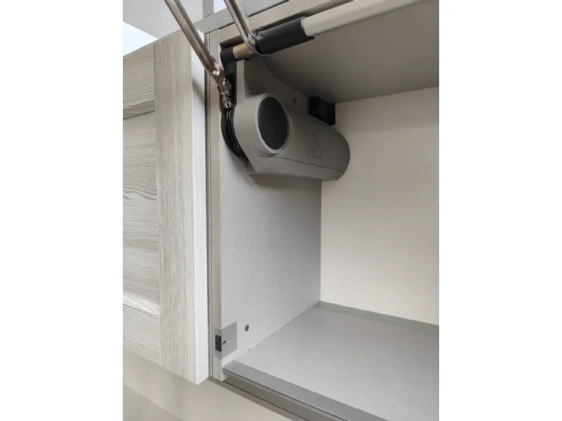 Cucina Fiorella sole design azzurra Arrex ad angolo scontata 67%