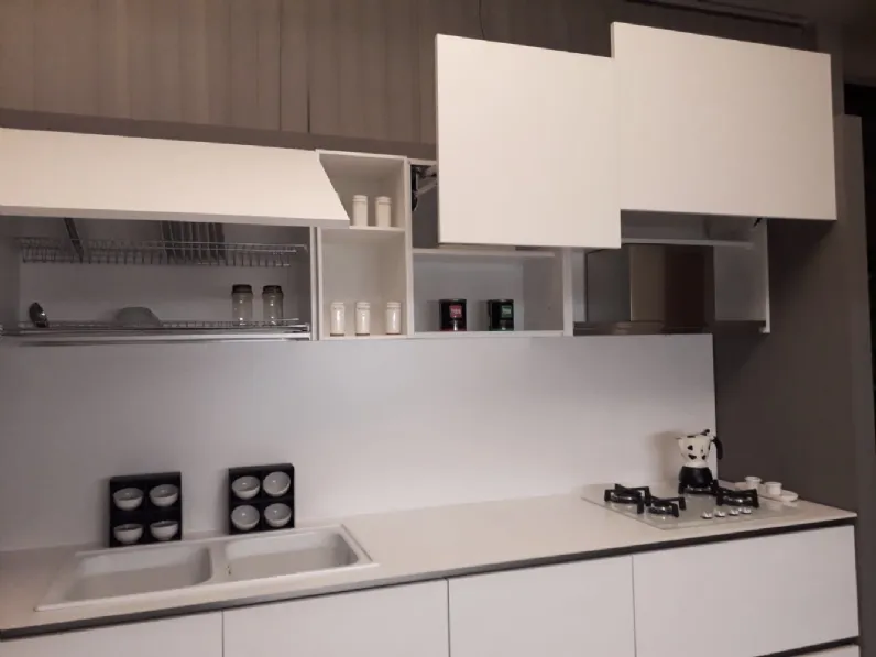 Cucina ad angolo in laminato materico bianca Ak_project  a prezzo scontato