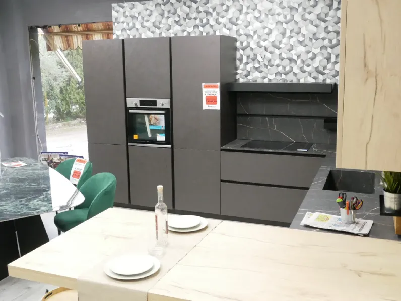 Cucina a PREZZI OUTLET in laminato materico Mobilegno -69%