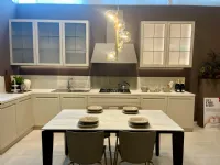 Cucina Scavolini classica ad angolo altri colori in laminato opaco Carattere