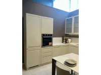 Cucina Scavolini classica ad angolo altri colori in laminato opaco Carattere
