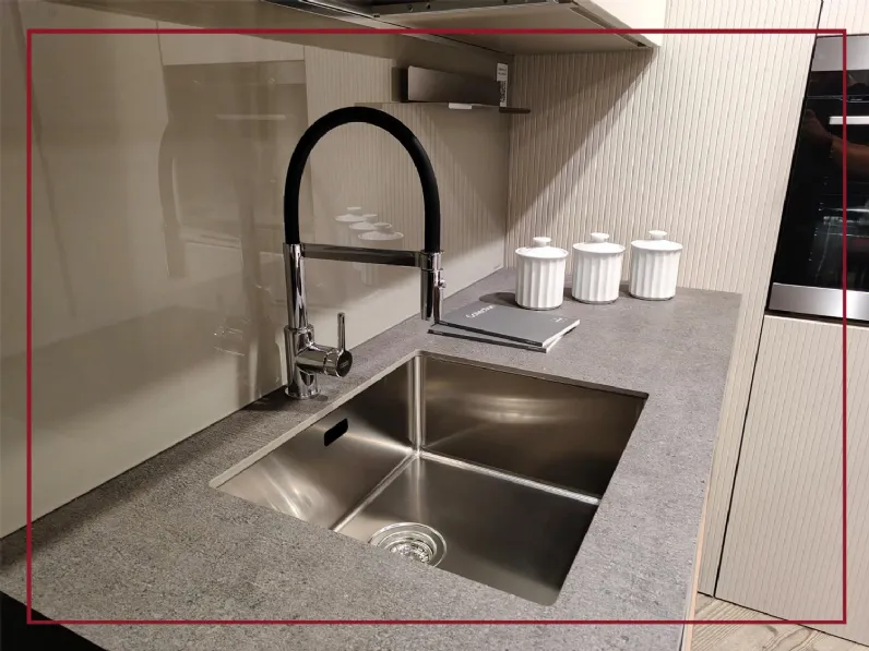 Cucina ad angolo in legno noce Kalì time a prezzo scontato