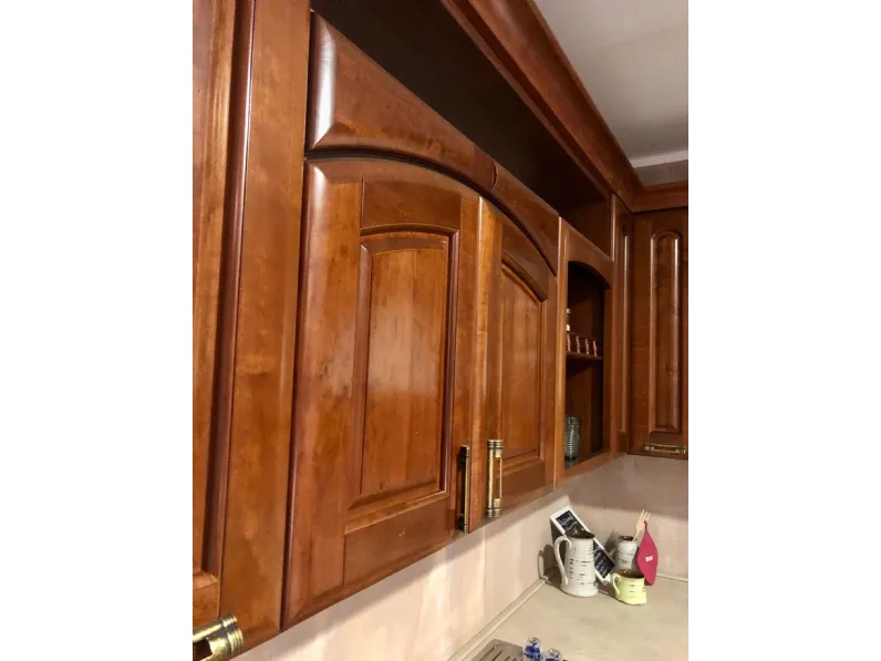 Cucina ad angolo in legno noce Atena  a prezzo ribassato