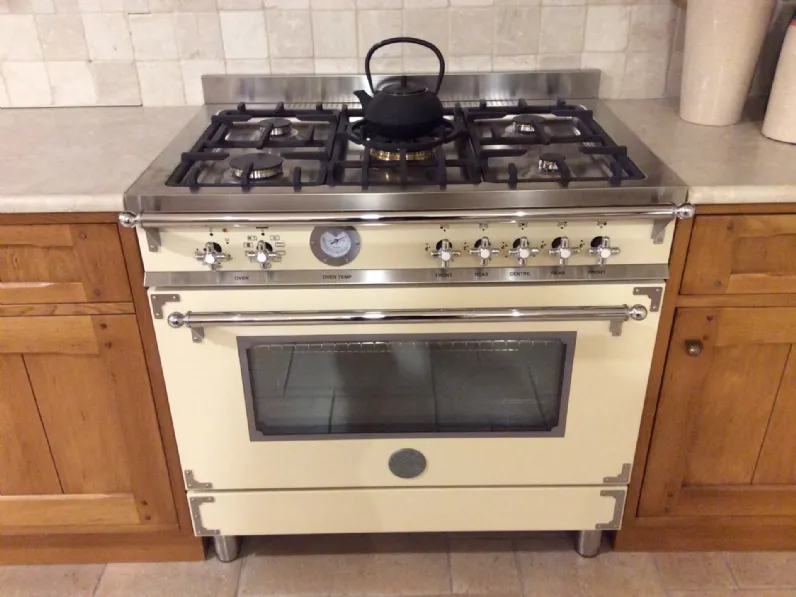 Cucina ad angolo in legno rovere chiaro Rovere a prezzo ribassato