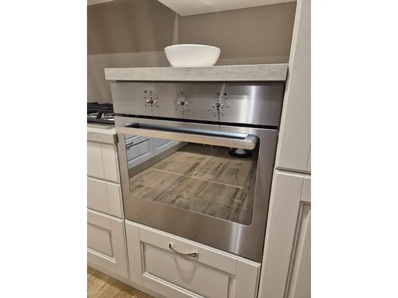 Cucina a prezzo ribassato ad angolo classica Agnese Lube cucine