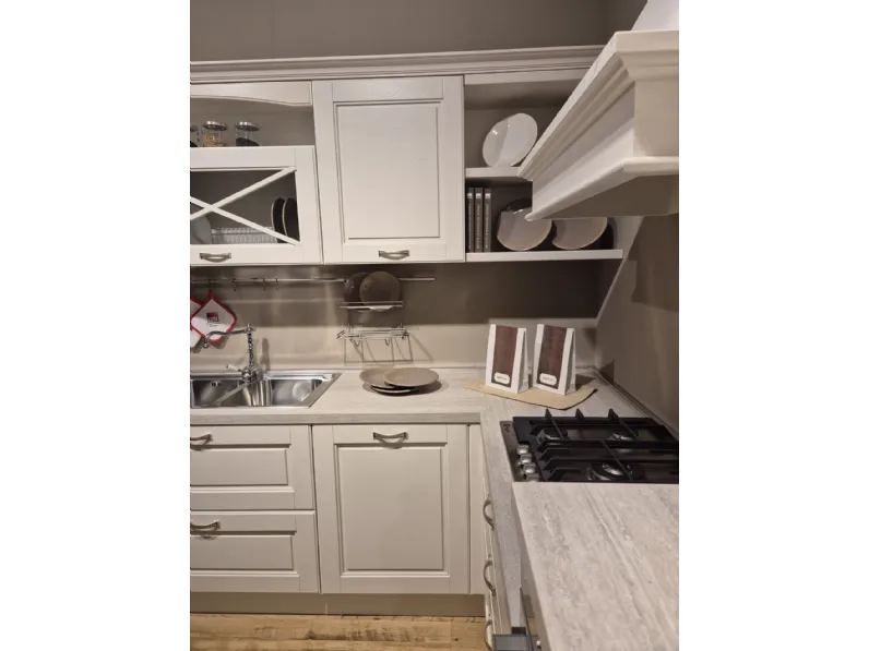 Cucina a prezzo ribassato ad angolo classica Agnese Lube cucine
