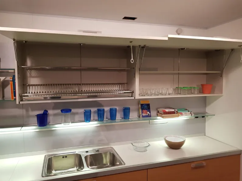 Cucina ad angolo moderna Planet Varenna a prezzo ribassato