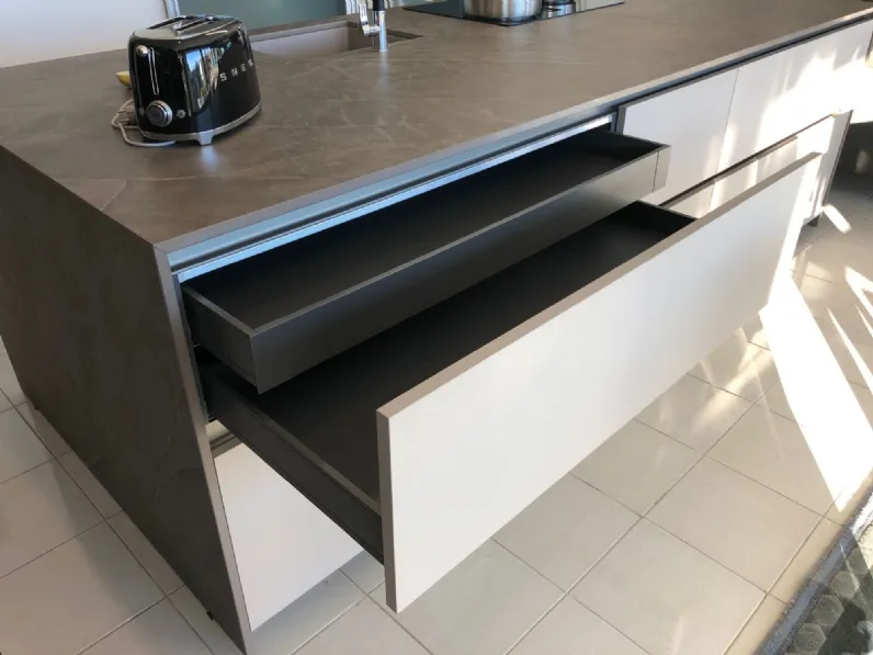 Cucina altri colori moderna ad isola Time Gentili group a soli 12990€