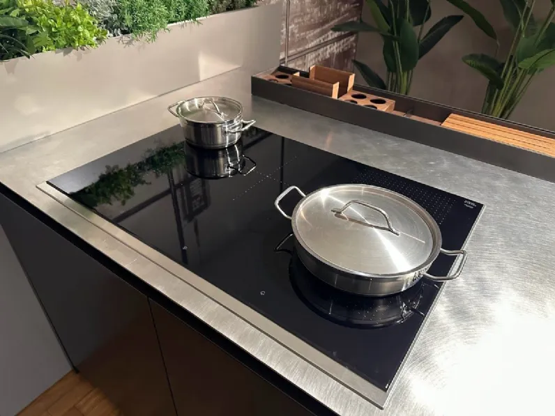 Cucina Time + asia moderna rovere moro Arredo3 con isola scontata 50%