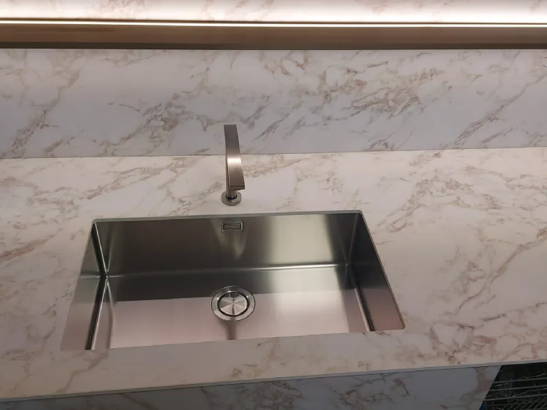 Cucina a prezzo ribassato ad angolo design Maxima 2.2 Cesar