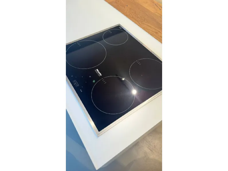 Cucina Lago 36e8 PREZZO OUTLET scontata 30%