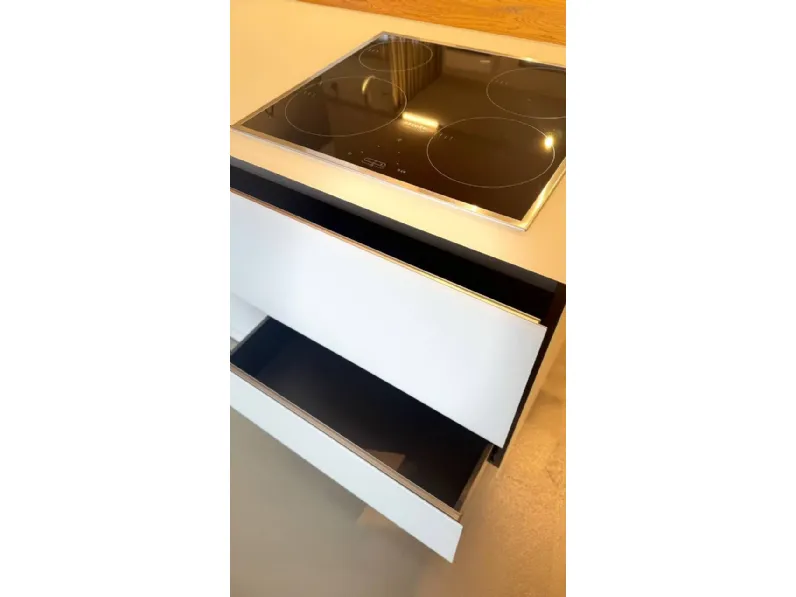 Cucina Lago 36e8 PREZZO OUTLET scontata 30%