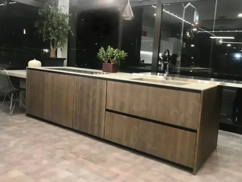 Cucina con isola Artigianale Cucina atelier wood tristrato abete SCONTATA 52%