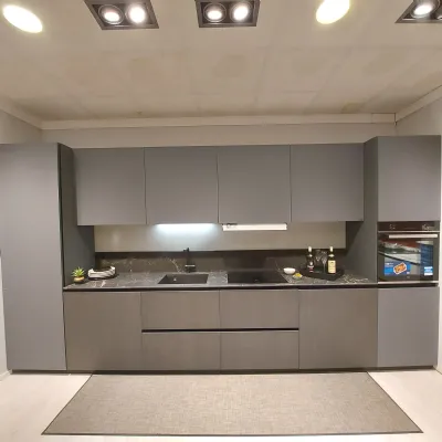 Cucina altri colori design lineare Mira Scavolini scontata