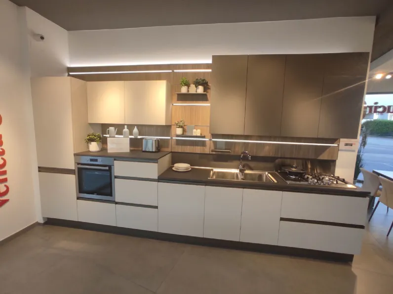 Cucina altri colori design lineare Start time presa Veneta cucine in Offerta Outlet