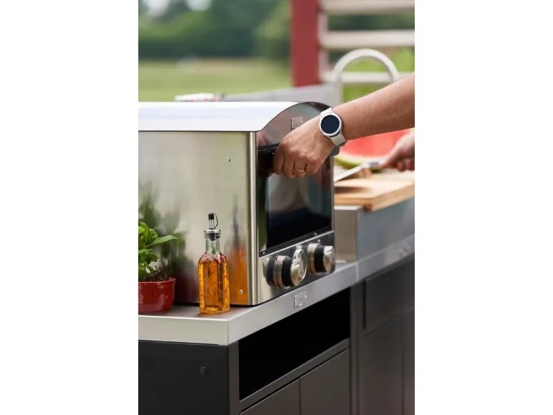 Cucina lineare in acciaio modello Tre moduli con piastra elettrica ad un prezzo riservato 