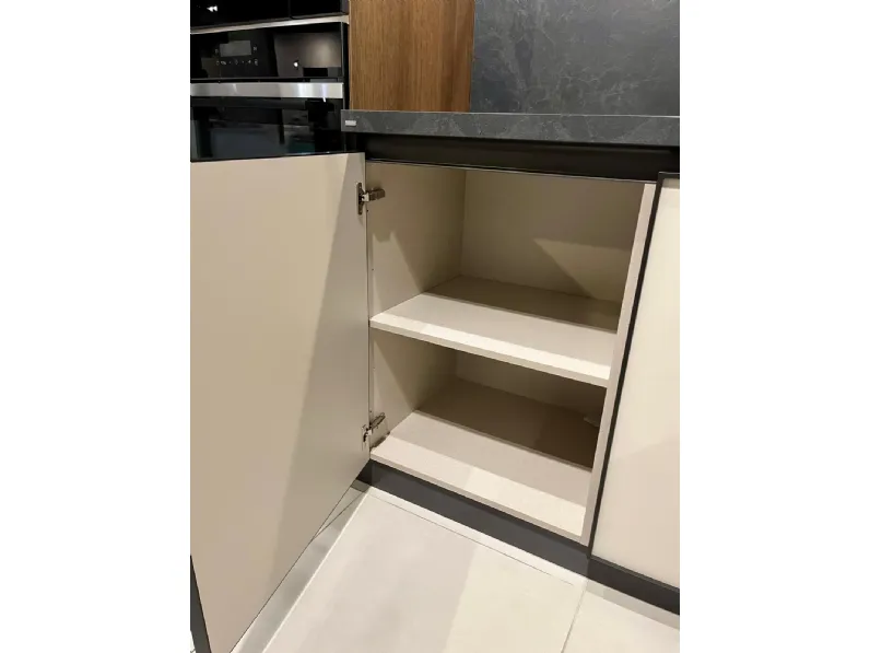 Cucina moderna ad angolo Jeometrica inside Scavolini a prezzo ribassato