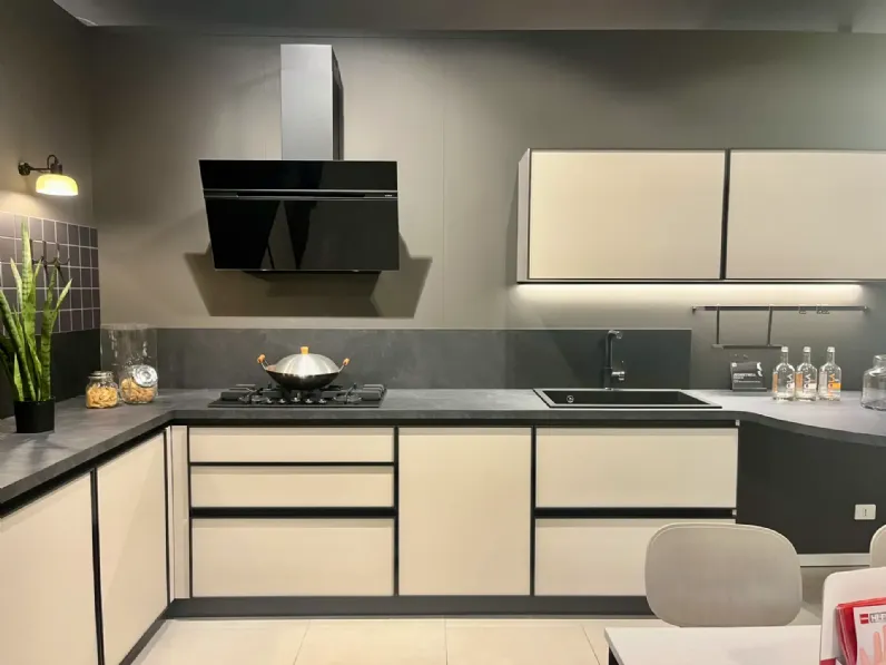 Cucina moderna ad angolo Jeometrica inside Scavolini a prezzo ribassato