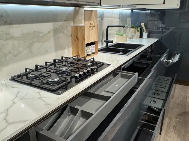 Cucina altri colori moderna ad angolo Pop Mobilturi in Offerta Outlet