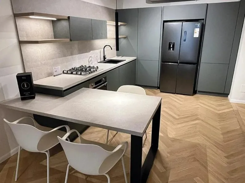 Cucina moderna ad angolo Young Stosa a prezzo scontato
