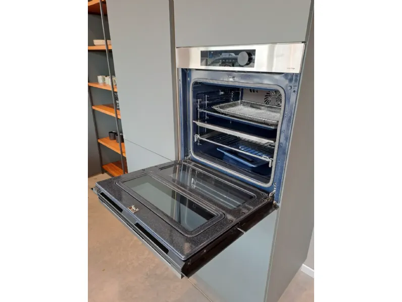 Cucina con isola in polimerico a prezzo scontato 50%