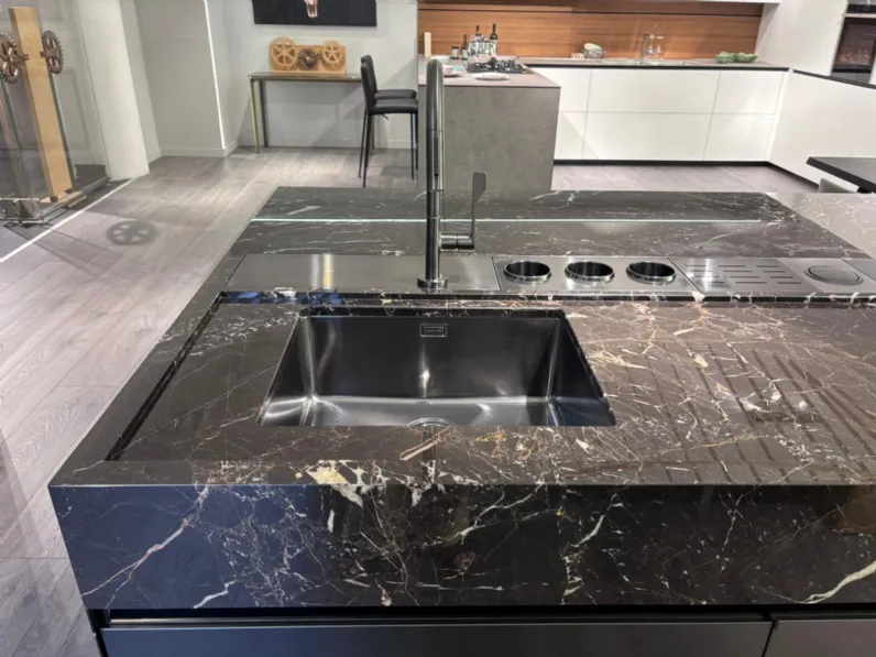 Cucina altri colori moderna Convivium Arclinea in Offerta Outlet 