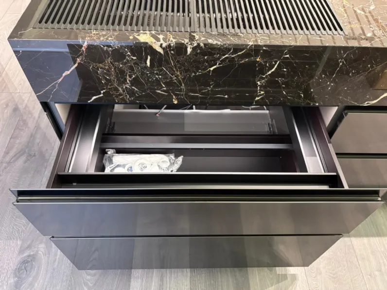 Cucina altri colori moderna Convivium Arclinea in Offerta Outlet 