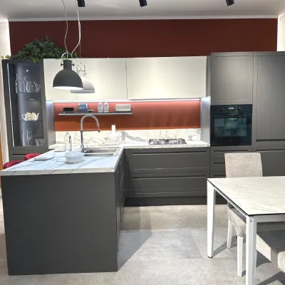 Cucina con penisola moderna altri colori Scavolini Carattere a soli 10000 Euro