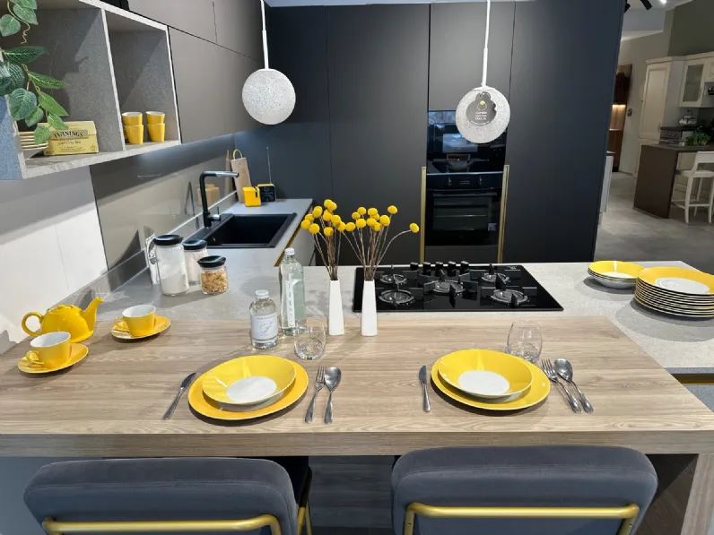 Cucina Delinea con penisola Scavolini con un ribasso imperdibile