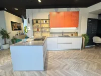 Cucina con penisola in laccata opaco a prezzo scontato 60%
