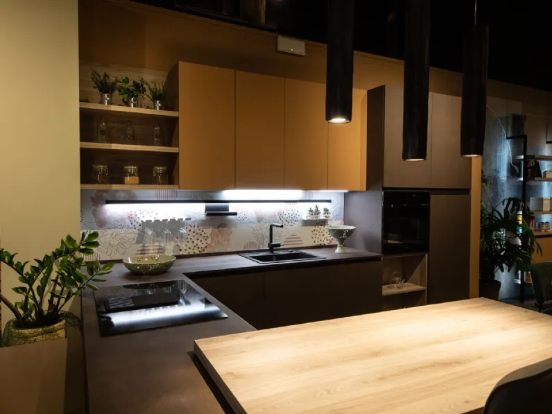 Cucina a prezzo ribassato con penisola moderna Zoe Prima cucine