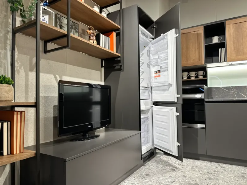 Cucina con penisola moderna altri colori Scavolini Evolution a soli 9000 Euro