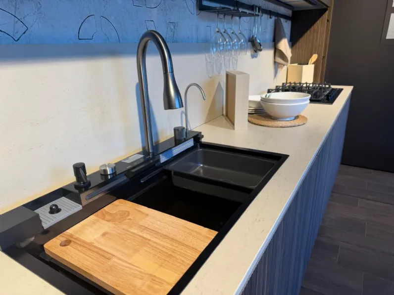 Cucina a prezzo ribassato lineare moderna Immagina neck cannettata Lube cucine