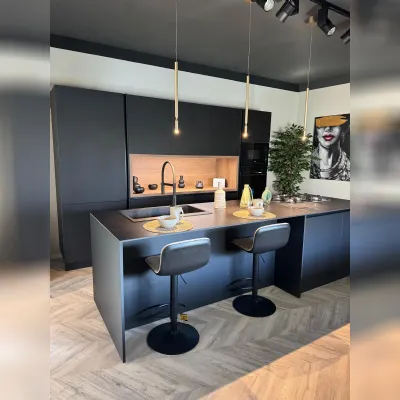 Cucina Infinity design antracite Stosa con isola scontata 45%