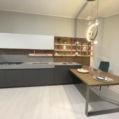 Cucina con penisola in legno antracite Sign a prezzo ribassato