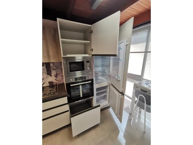 Cucina grigia moderna lineare Ar-due Easy a soli 7900 Euro