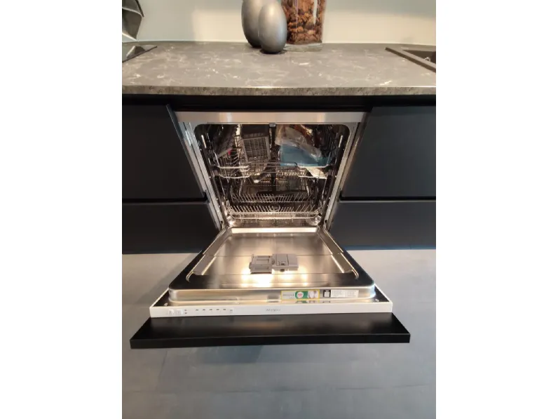 Cucina grigia design lineare Erika Aran a soli 11850 Euro