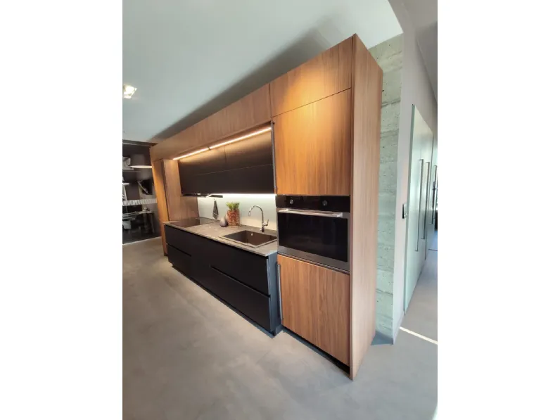 Cucina grigia design lineare Erika Aran a soli 11850 Euro