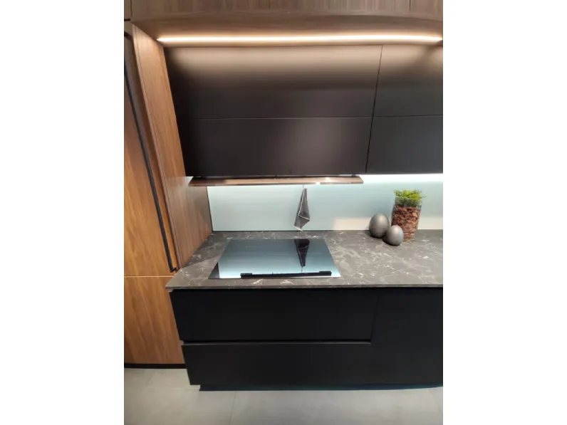 Cucina grigia design lineare Erika Aran a soli 11850 Euro