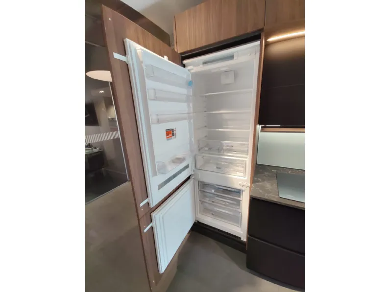 Cucina grigia design lineare Erika Aran a soli 11850 Euro