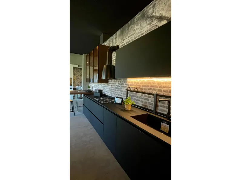 Cucina con penisola in hpl altri colori Lab 13 acuta fenix a prezzo ribassato