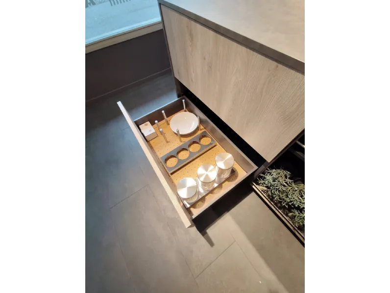 Cucina a PREZZI OUTLET in laminato materico Aran -70%