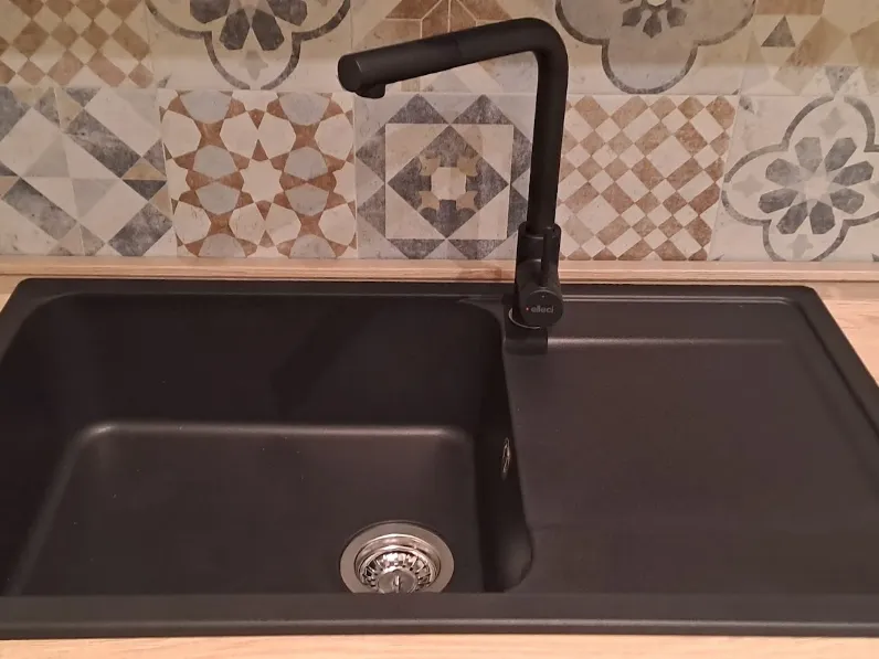 Cucina altri colori moderna lineare Ares &tradition scontata
