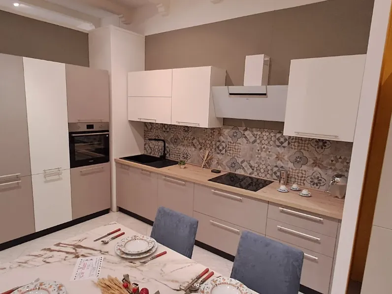 Cucina altri colori moderna lineare Ares &tradition scontata