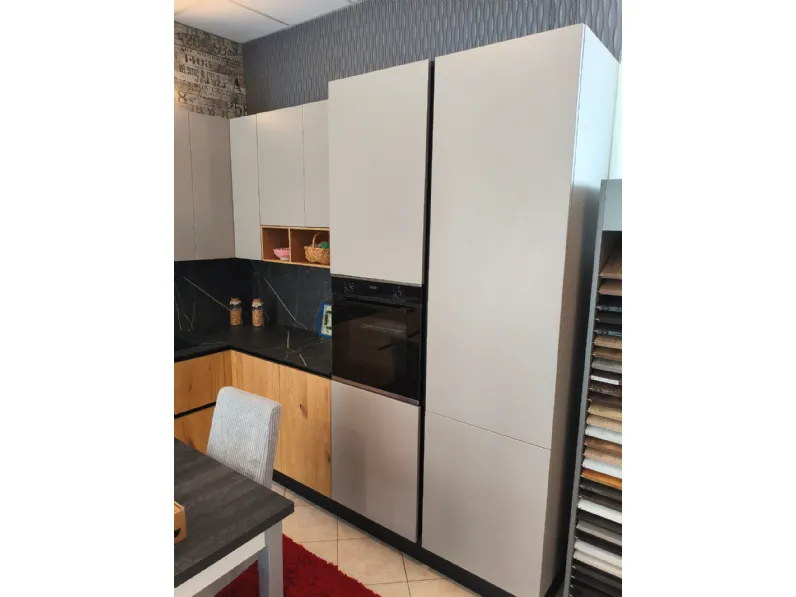 Cucina ad angolo in legno a prezzo ribassato 50%