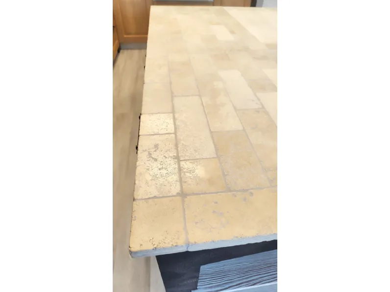 Cucina rovere chiaro country con isola Arrex Carola a soli 11000 Euro